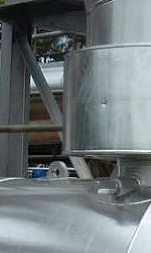 Montagem de isolamento térmico em caldeiras Montagem de isolamento térmico em caldeiras